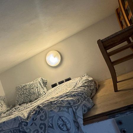 Free 30 Minutes Preemptive Cognitive Disconnect Therapy Price Location Real Duomo Palace Mini Suite Milano Exterior foto
