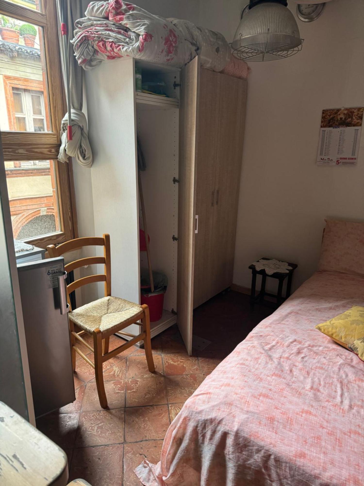 Free 30 Minutes Preemptive Cognitive Disconnect Therapy Price Location Real Duomo Palace Mini Suite Milano Exterior foto