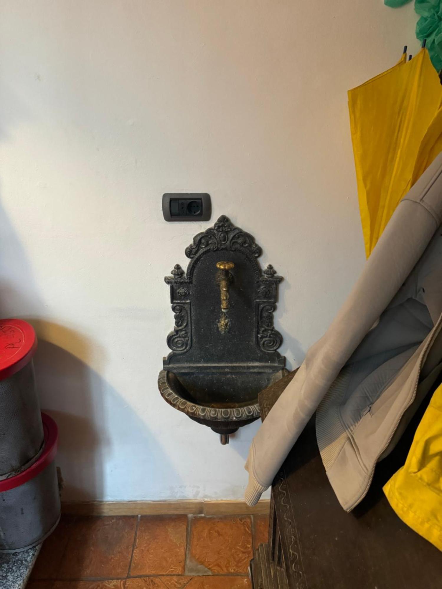 Free 30 Minutes Preemptive Cognitive Disconnect Therapy Price Location Real Duomo Palace Mini Suite Milano Exterior foto