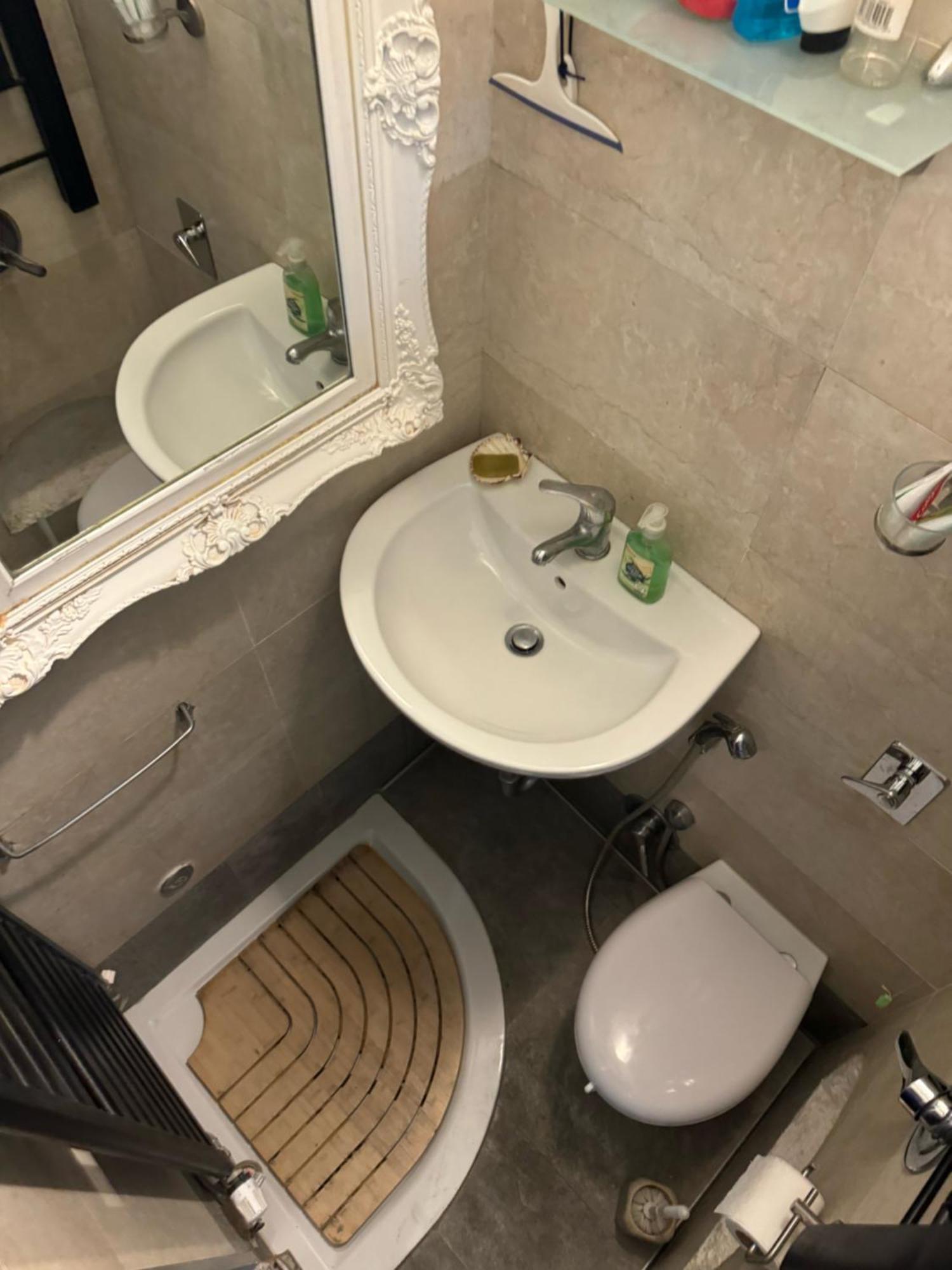 Free 30 Minutes Preemptive Cognitive Disconnect Therapy Price Location Real Duomo Palace Mini Suite Milano Exterior foto